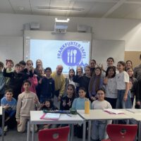 Besuch von Peter Metz von der Frankfurter Tafel im Ethikunterricht der Klasse 5